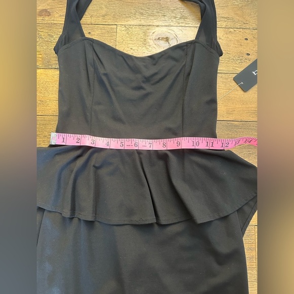 BEBE Black Peplum Bodycon Cocktail Mini Dress Open Back Sweetheart Neckline - Picture 11 of 13